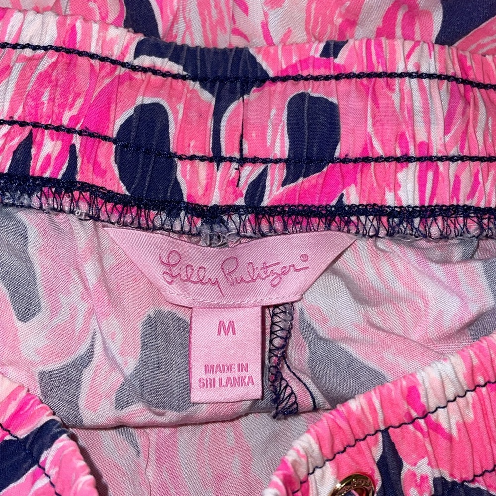 Lilly Pulitzer Katia shorts in flamingo High Tide Navy with pockets - Picture 7 of 9